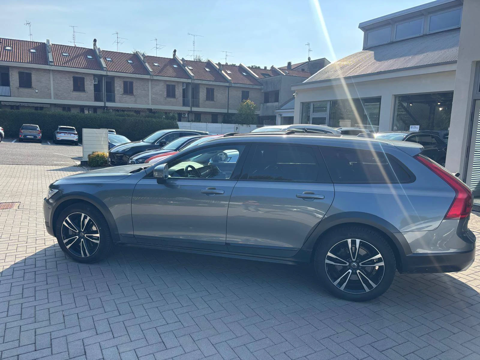 Volvo V90 Cross Country — снимка 3