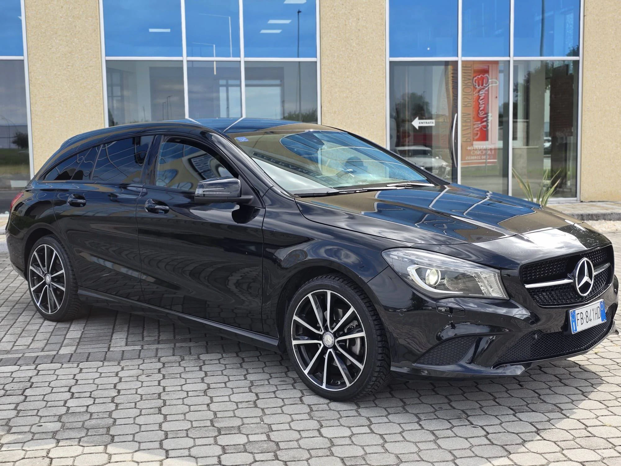 Mercedes-Benz CLA — снимка 2
