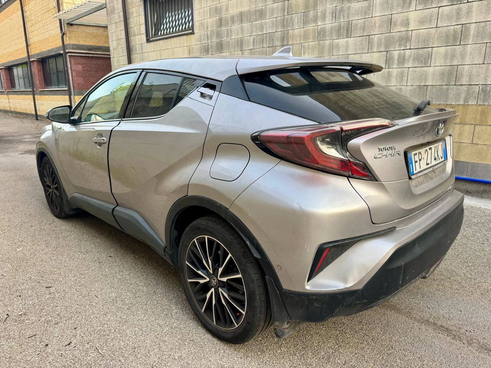 Toyota C-HR — снимка 3