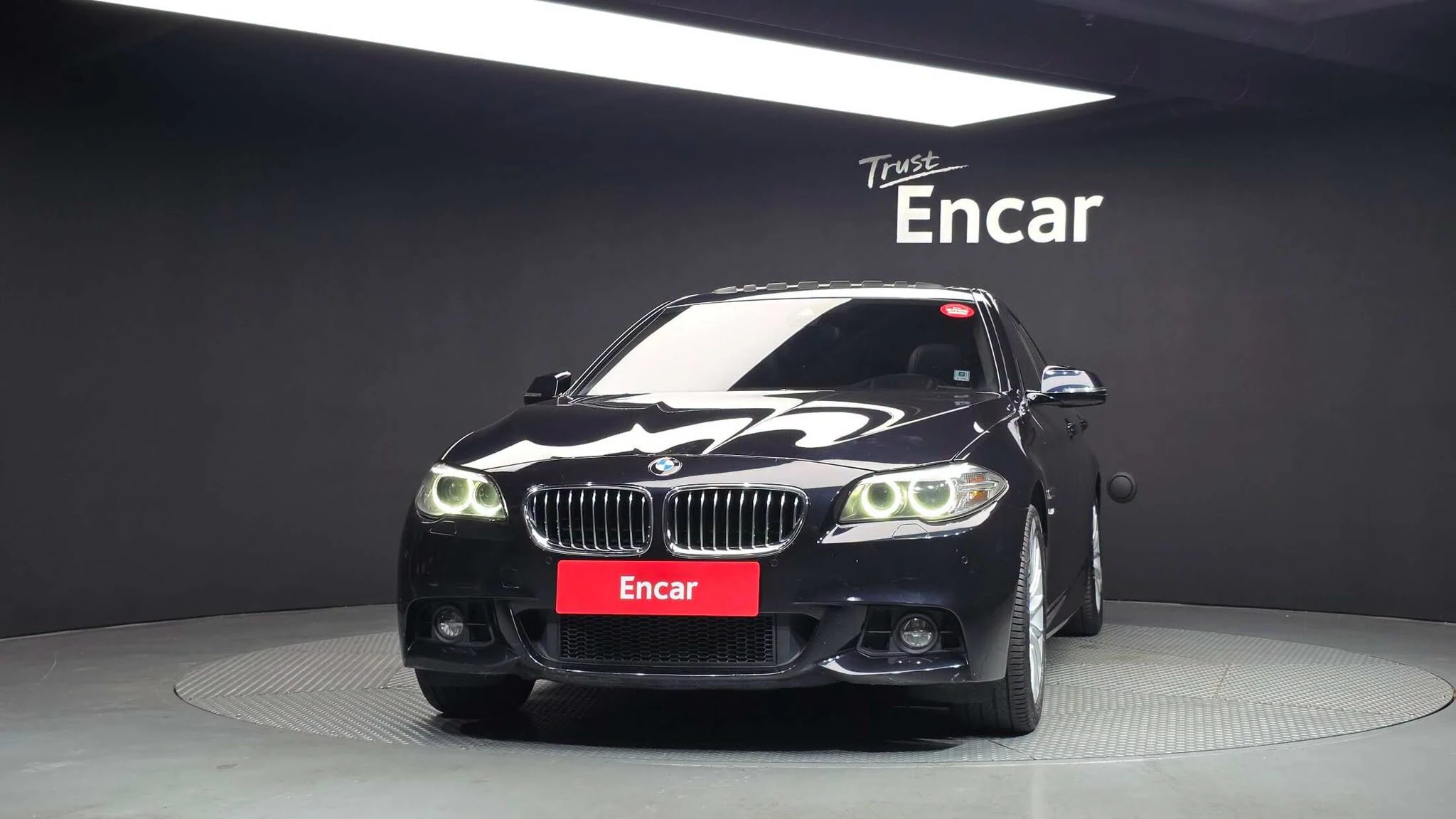 BMW 5 Series F10 — снимка 3