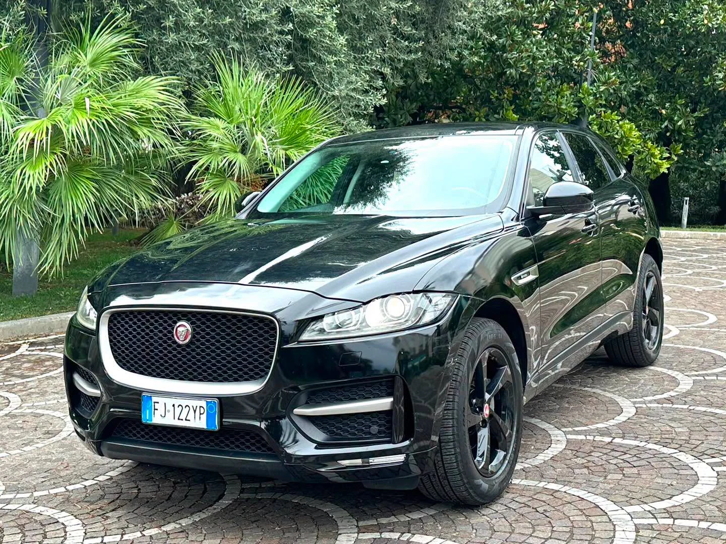 Jaguar F-Pace