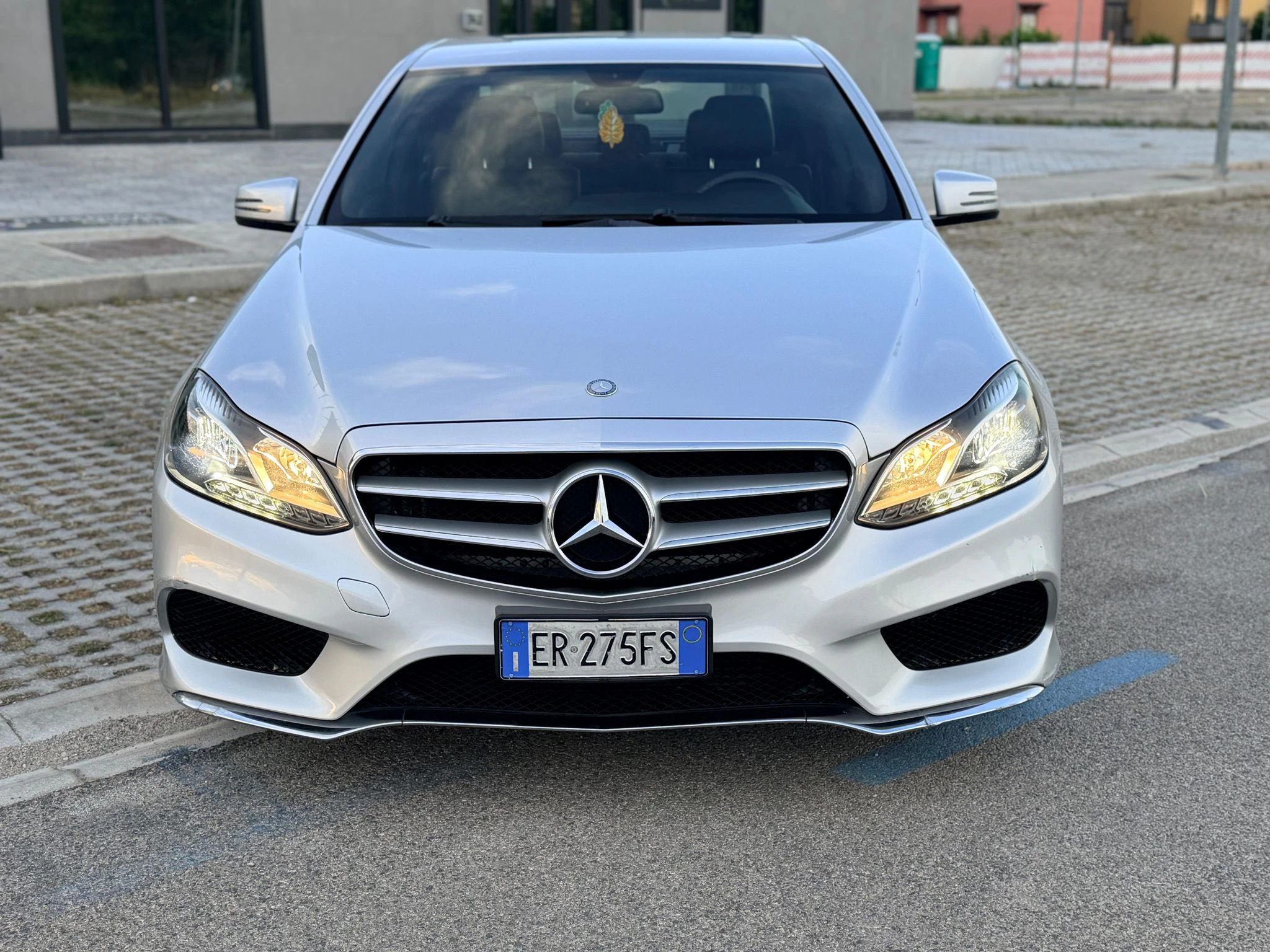 Mercedes-Benz E 220 — снимка 2