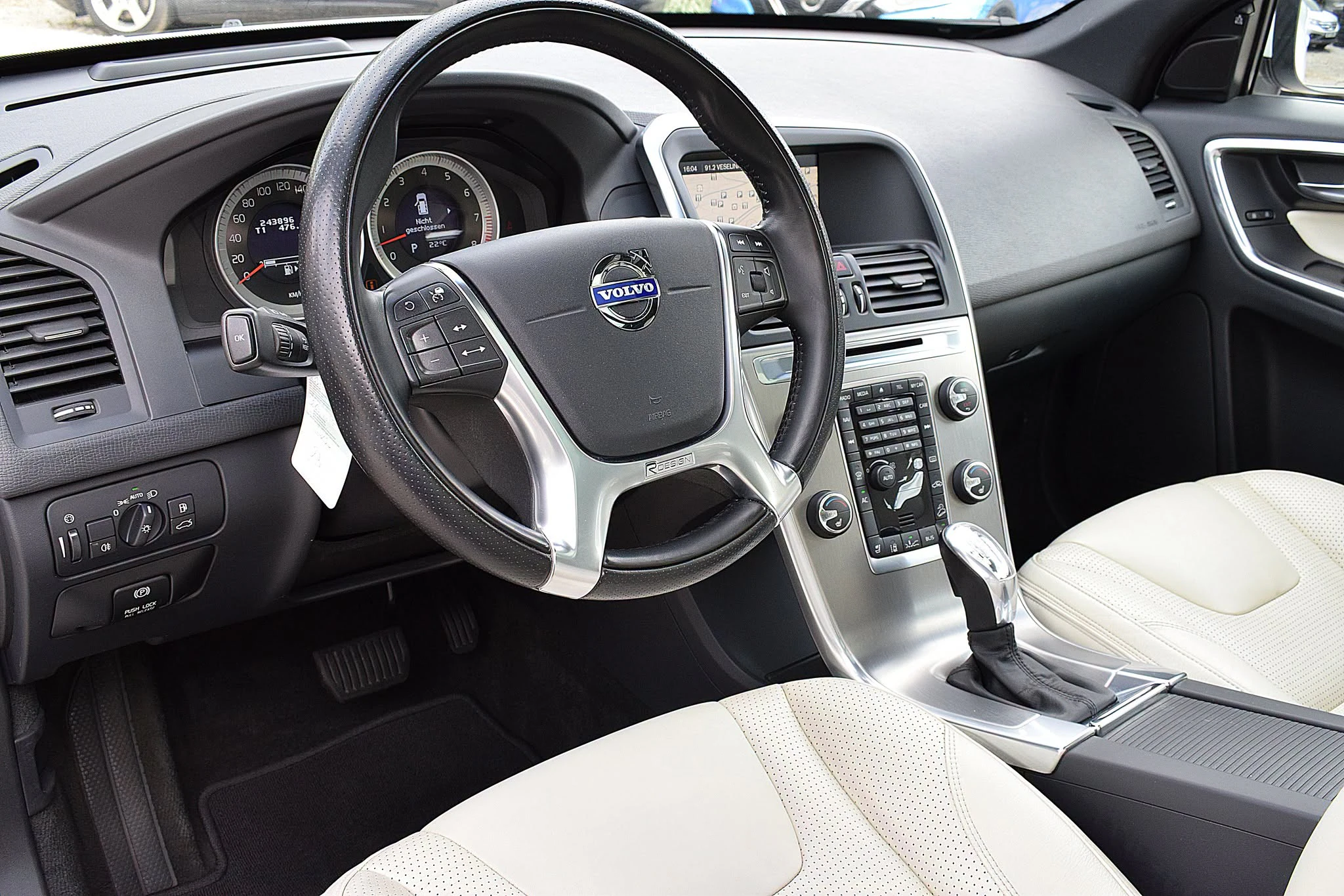 Volvo XC60 — снимка 4
