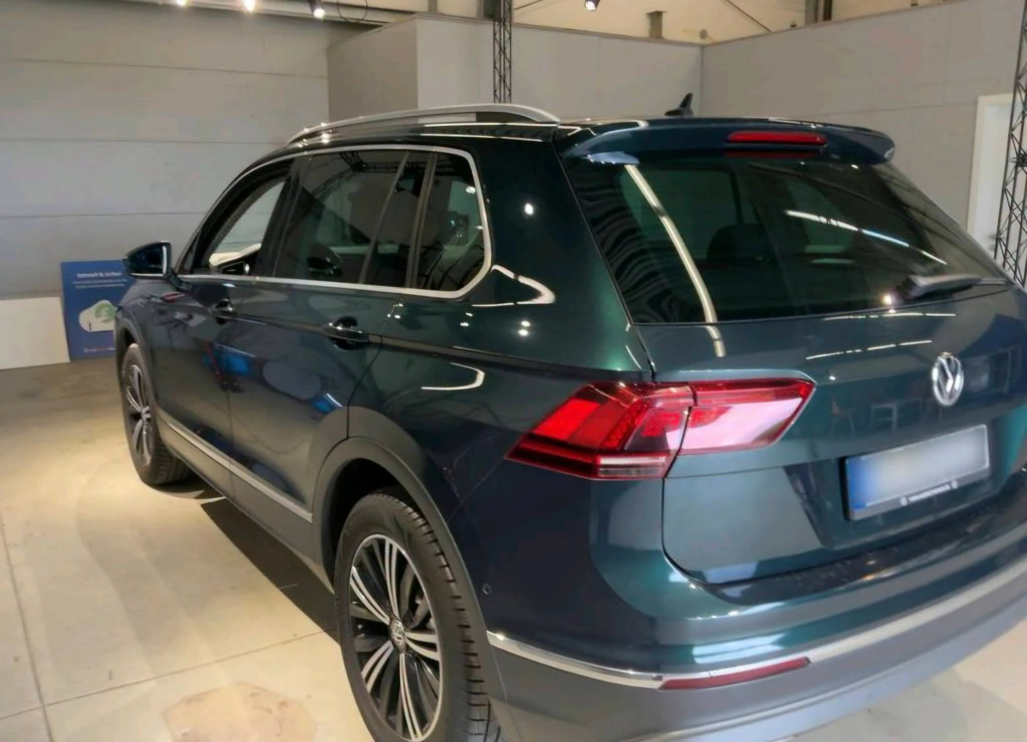 Volkswagen Tiguan Е Предпочитан — снимка 3