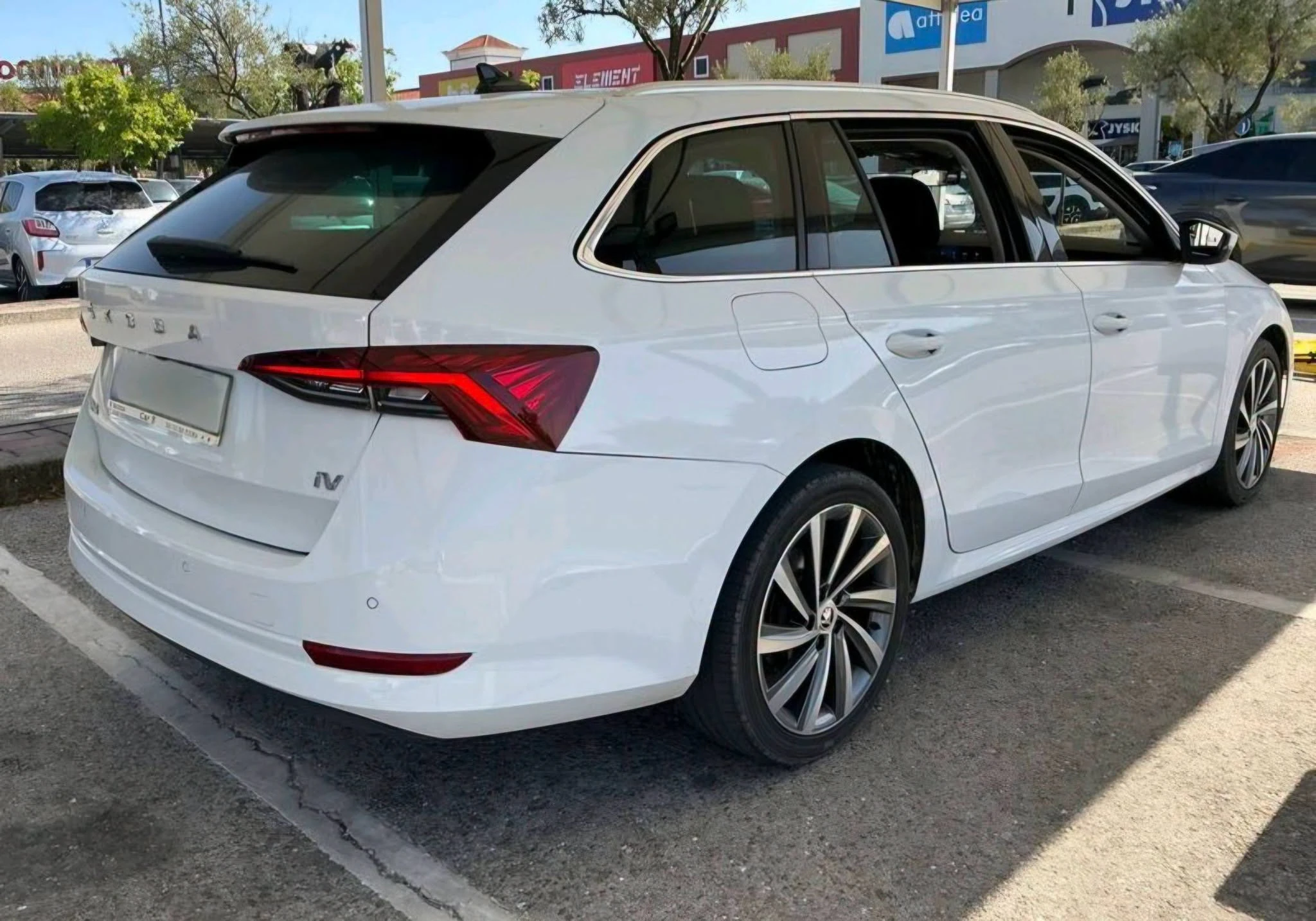 Skoda Octavia iV — снимка 2