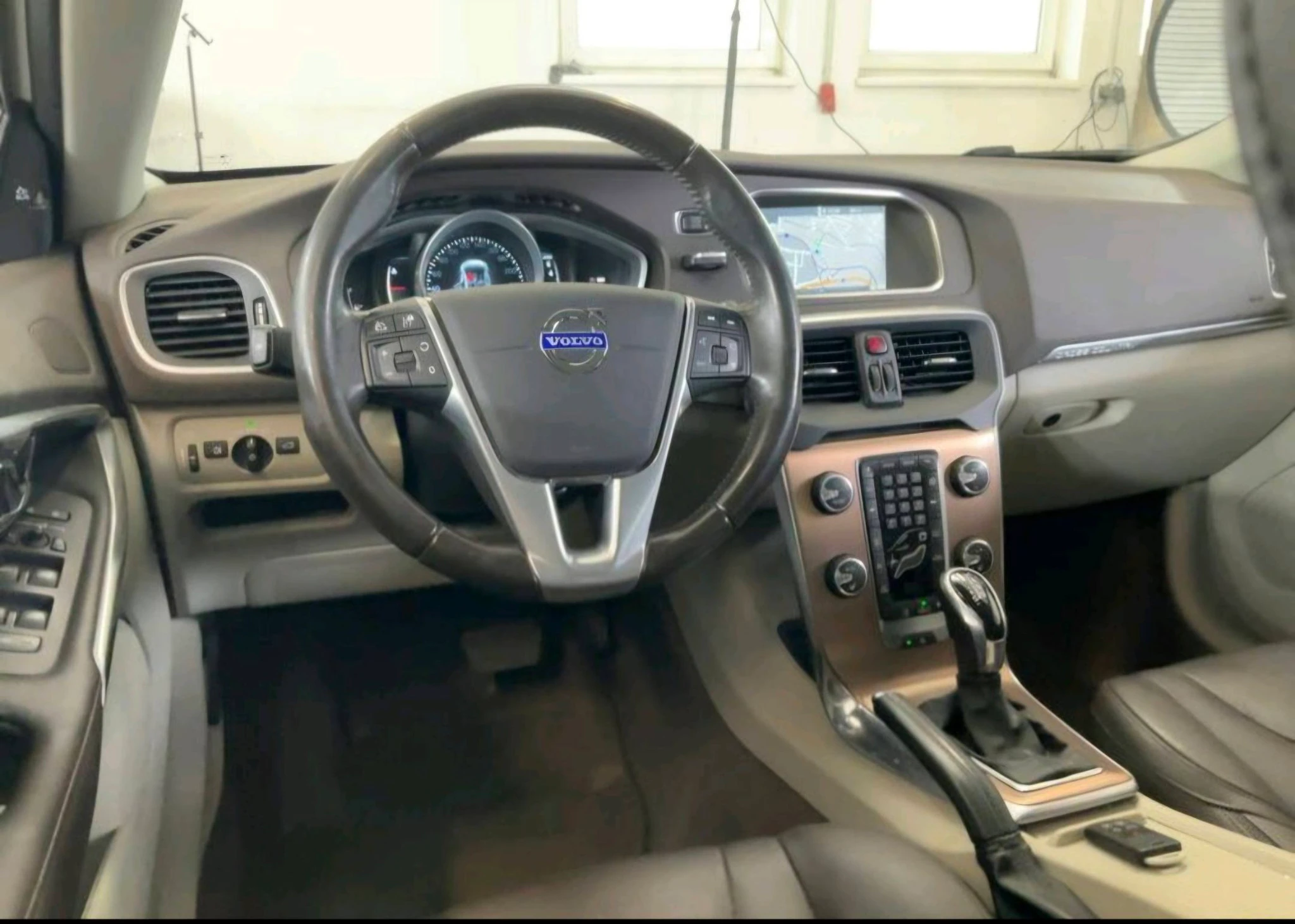 Volvo ОТ Старат Школа
