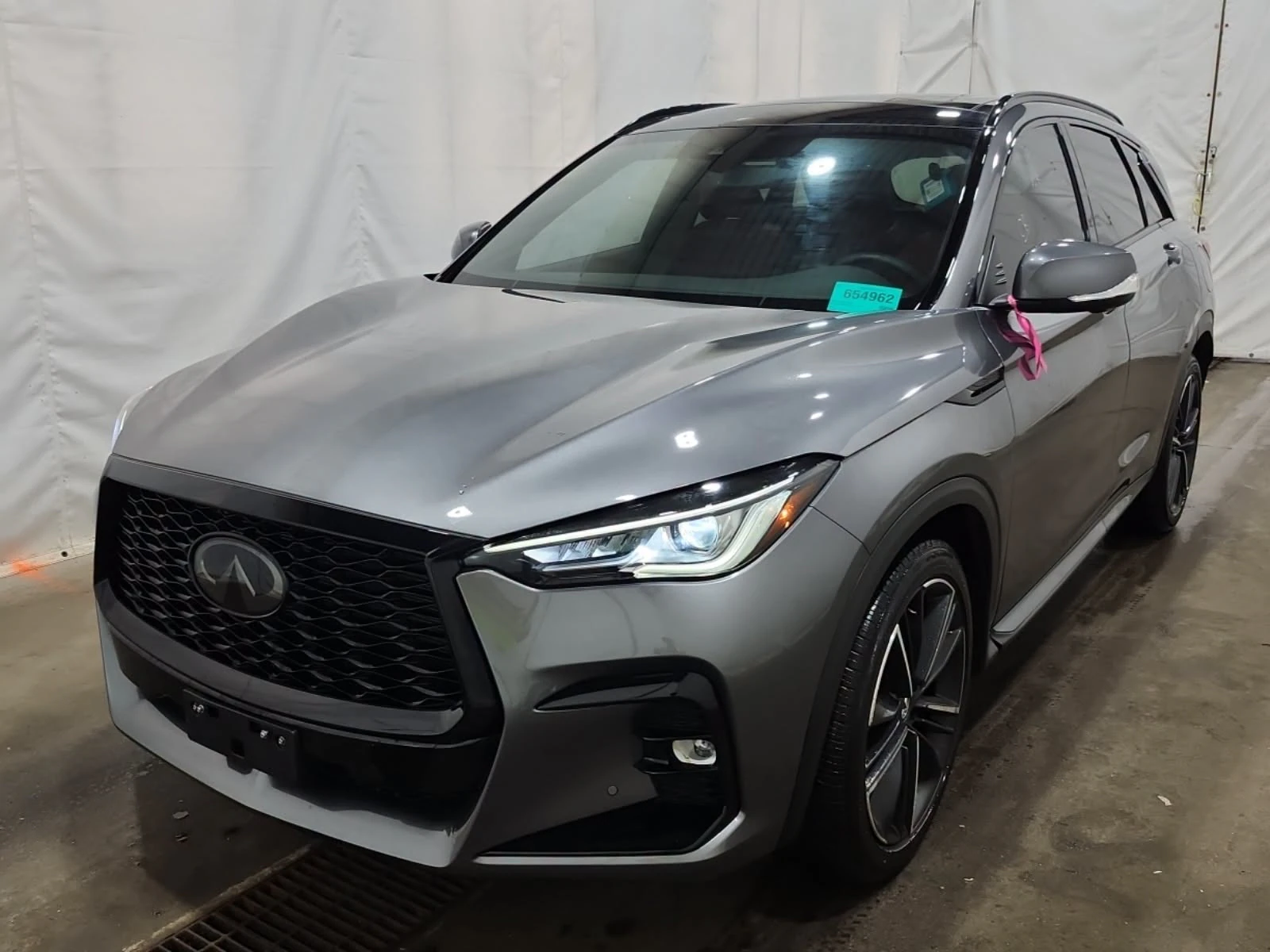 Infiniti QX50 НА 23,713км