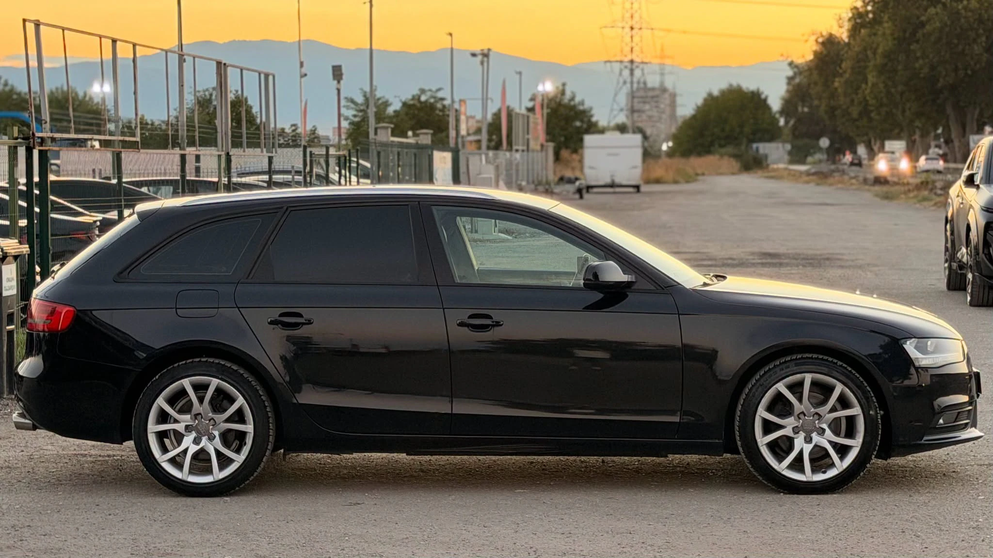 Audi A4 — снимка 4