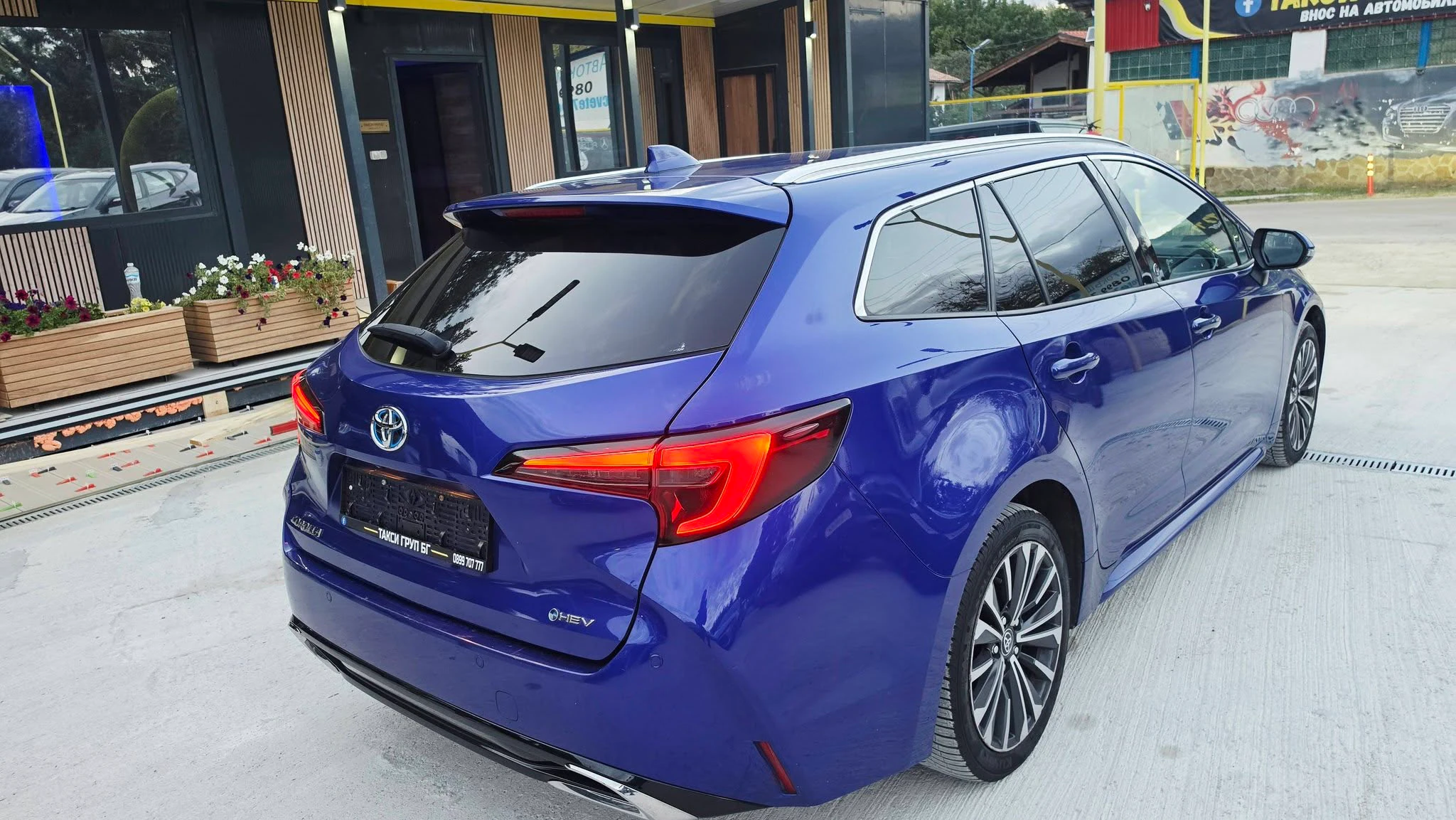 Toyota Corolla Touring Sports — снимка 5