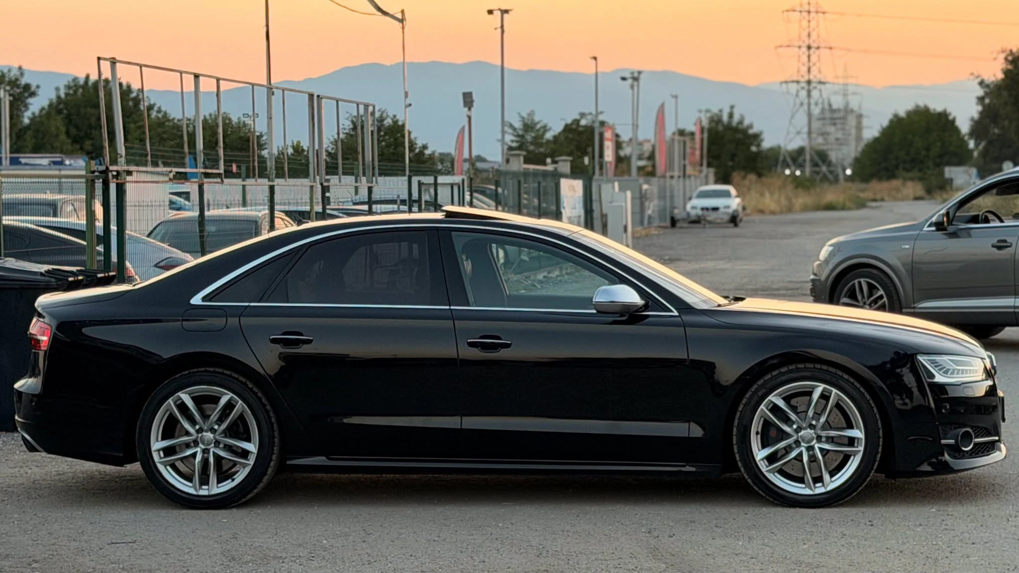 Audi S8 — снимка 4