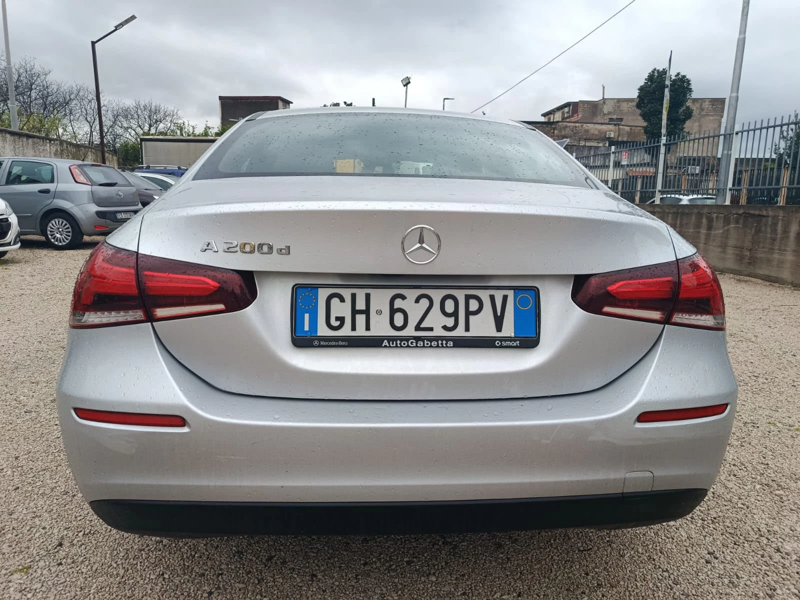 Mercedes-Benz A 200d Sedan — снимка 3