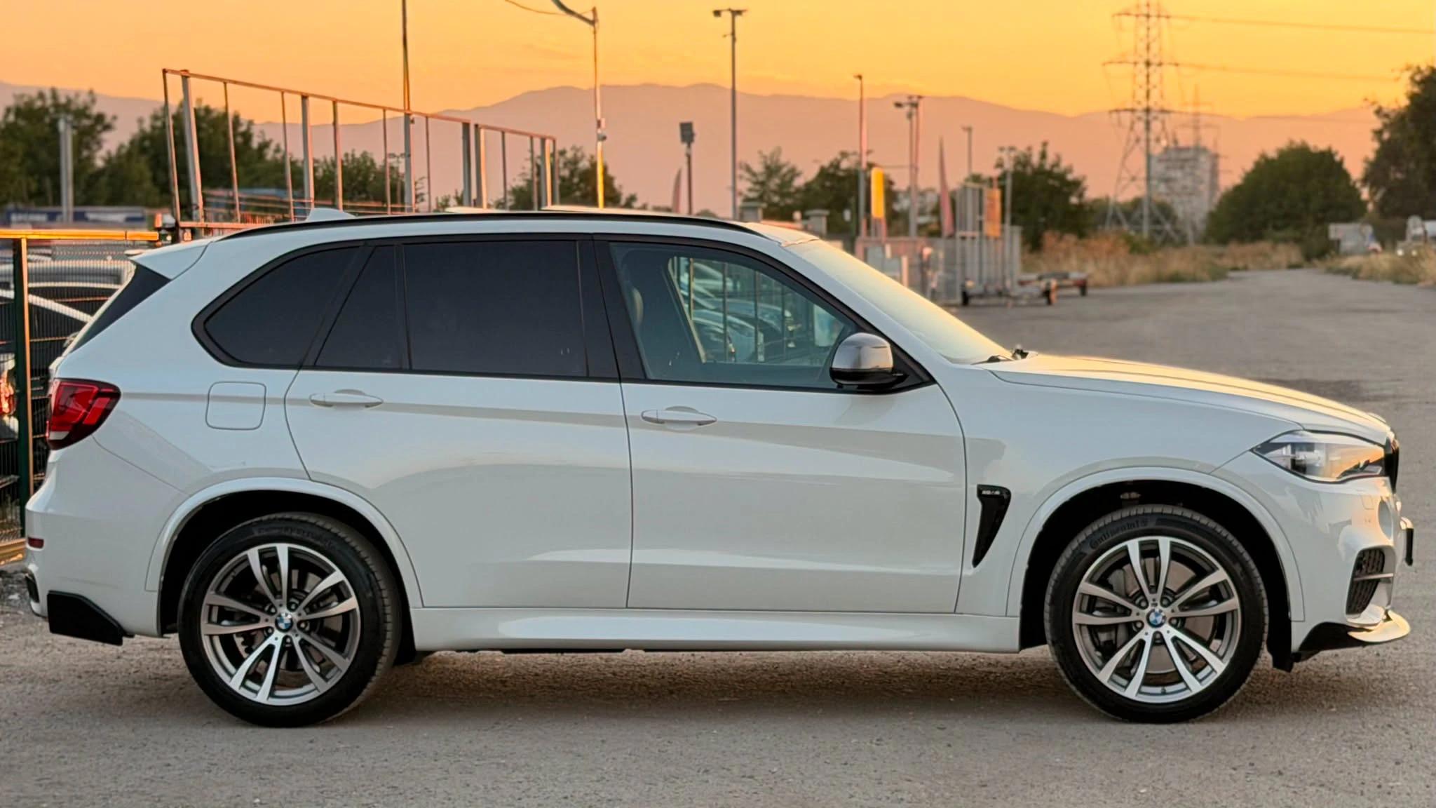 BMW X5 M50d — снимка 4