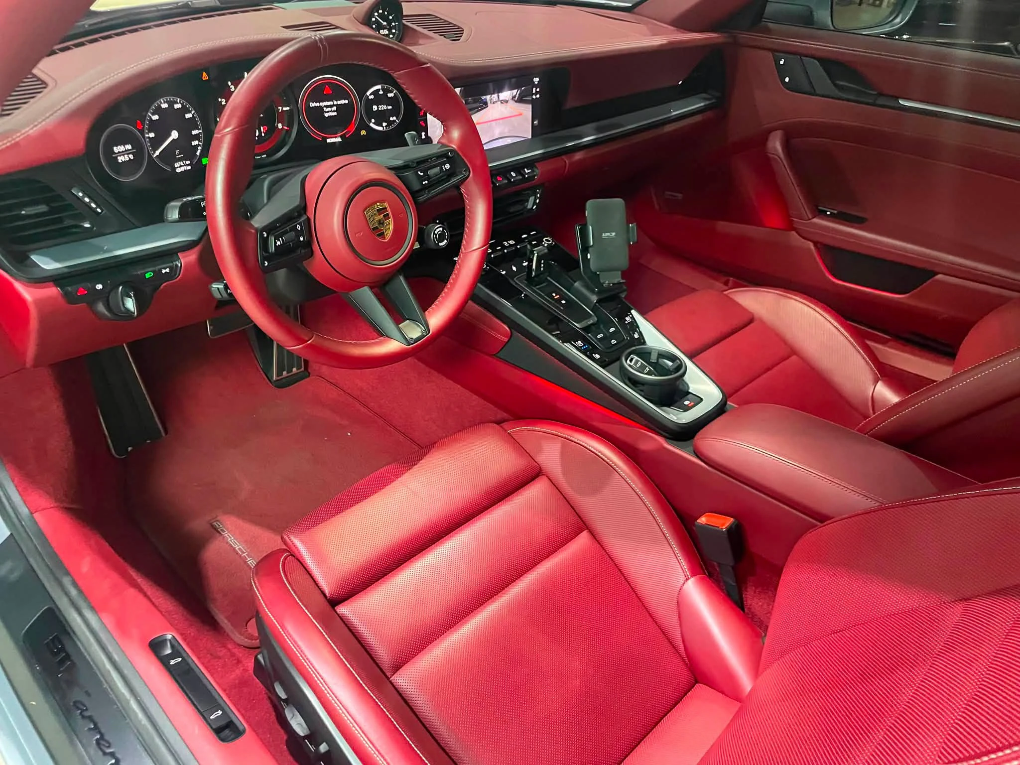 Porsche 911 Carrera 4 — снимка 5