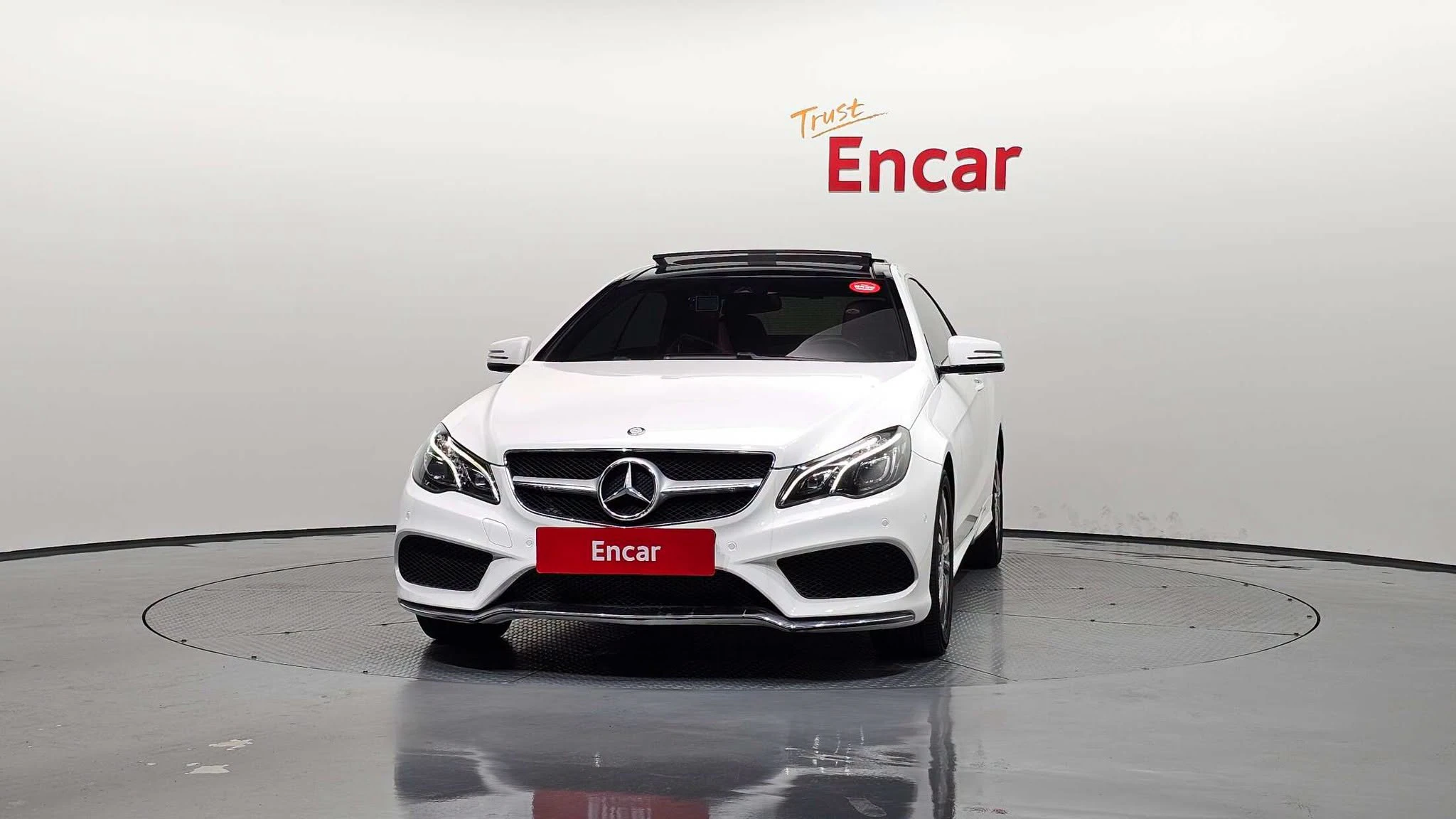 Mercedes-Benz E 200 — снимка 3