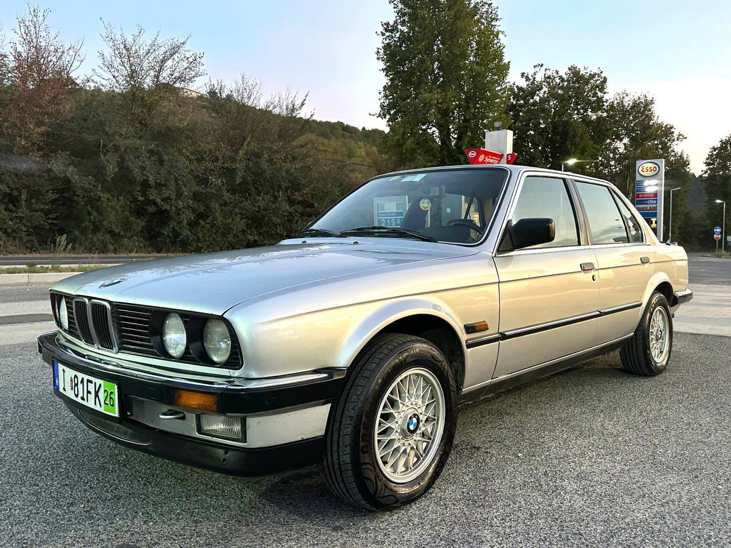 BMW 320i — снимка 3