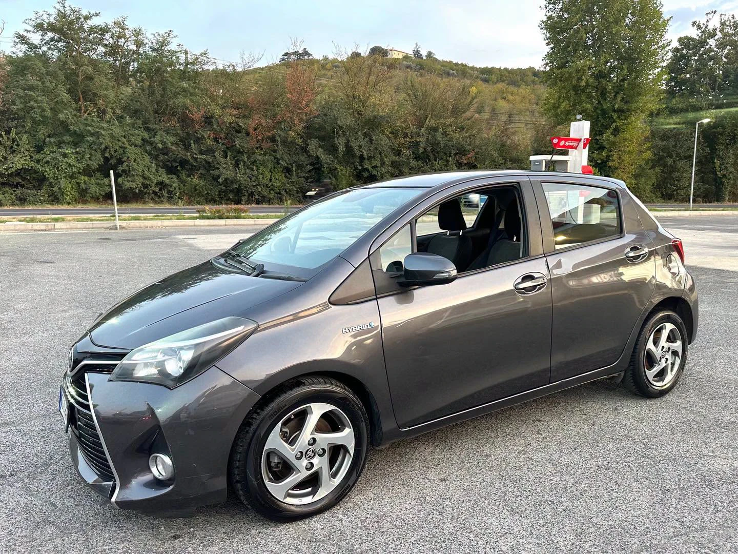 Toyota Yaris — снимка 2