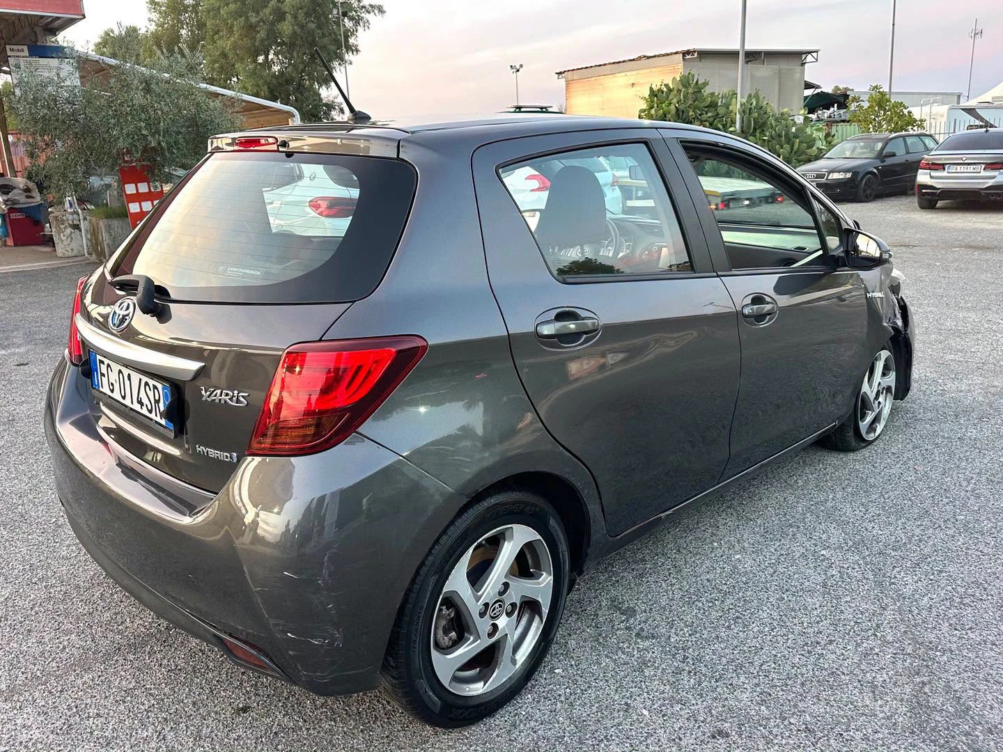Toyota Yaris — снимка 5