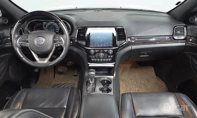 Jeep Grand Cherokee Overland — снимка 3