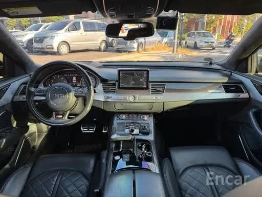 Audi S8 Plus — снимка 3