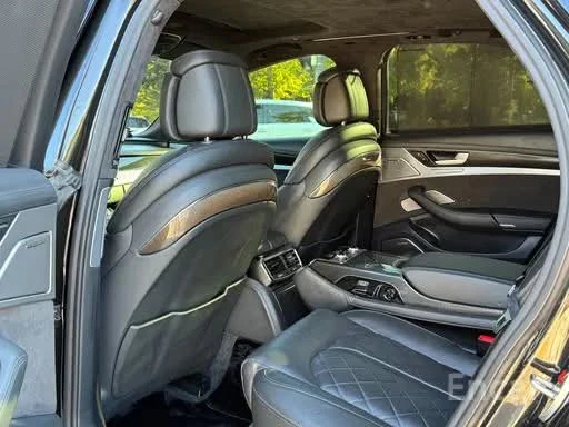 Audi S8 Plus — снимка 4